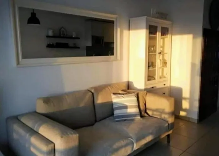 Apartment With Beautiful Ocean View